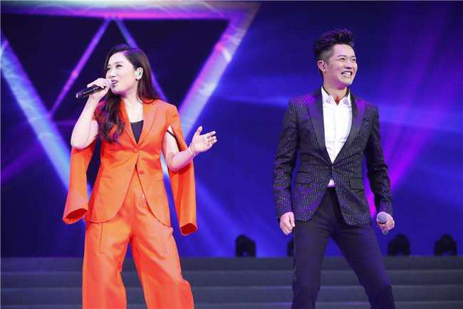 鳳凰傳奇成立文化傳媒合伙企業(yè),經(jīng)營范圍包括婚慶禮儀等